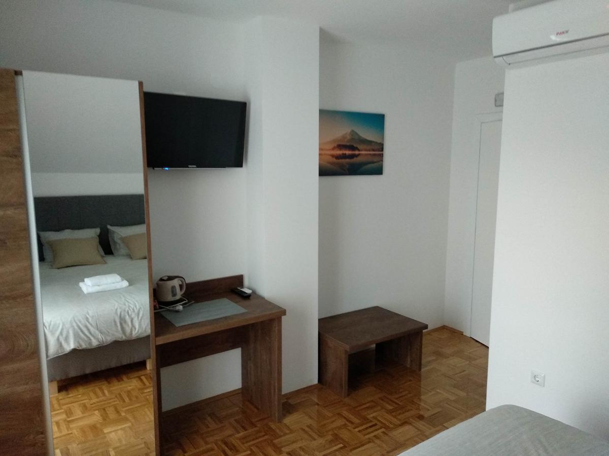 Villa Lucija โพลยานัค ภายนอก รูปภาพ