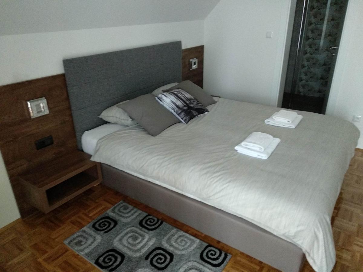 Villa Lucija โพลยานัค ภายนอก รูปภาพ